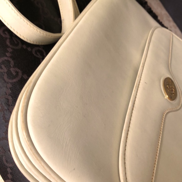 ❌PRICE DROP ❌🛑Authentic Crossbody/Shoulder Leather Bag Gucci. - Picture 9 of 15